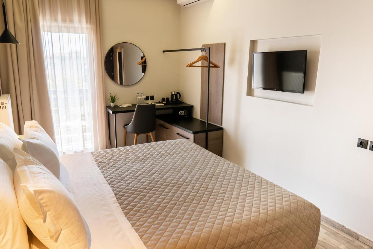 Hotel Park Лариса Экстерьер фото