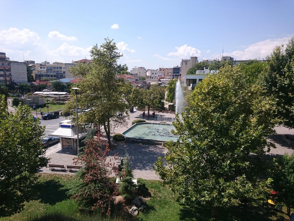 Hotel Park Лариса Экстерьер фото