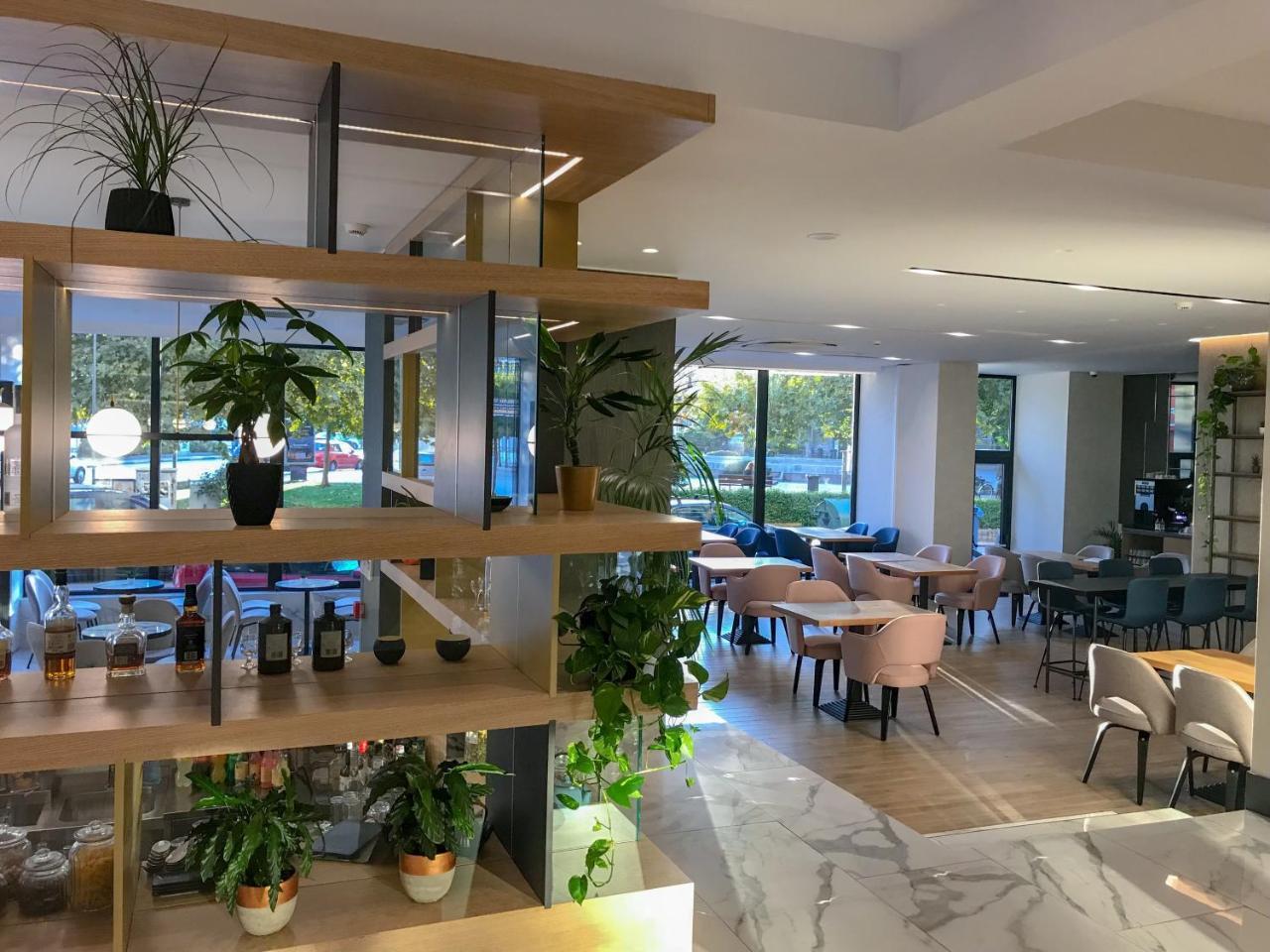 Hotel Park Лариса Экстерьер фото