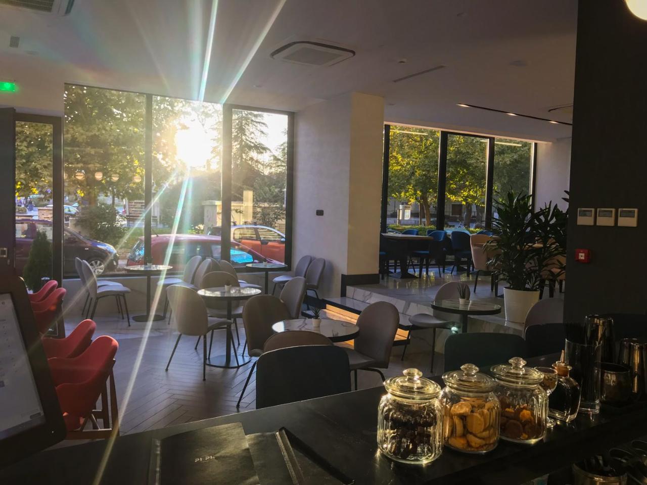 Hotel Park Лариса Экстерьер фото